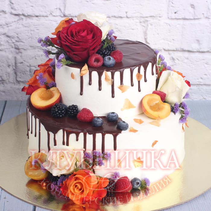 Свадебный торт "Аврора" 1500 руб/кг + 2000 живые цветы